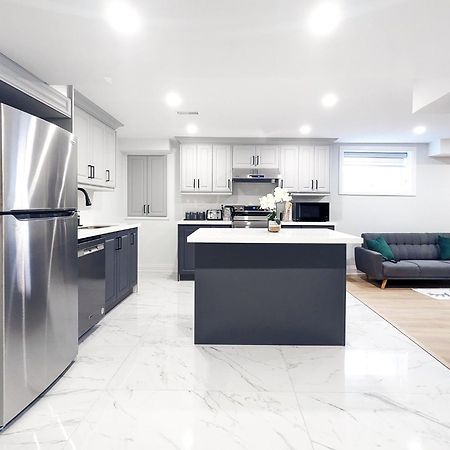 NewcastleUrban Haven: 2Br/2Ba+Office, Kitchen, Diningアパートメント エクステリア 写真