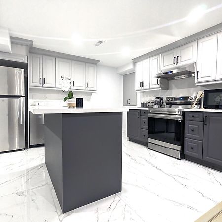 NewcastleUrban Haven: 2Br/2Ba+Office, Kitchen, Diningアパートメント エクステリア 写真
