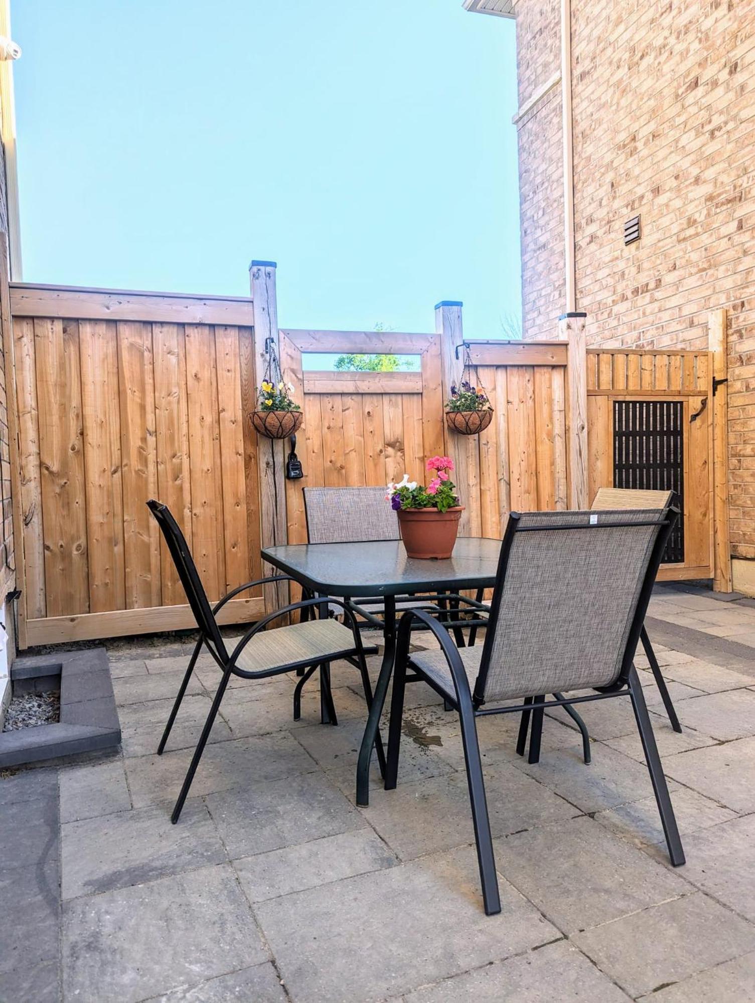 NewcastleUrban Haven: 2Br/2Ba+Office, Kitchen, Diningアパートメント エクステリア 写真